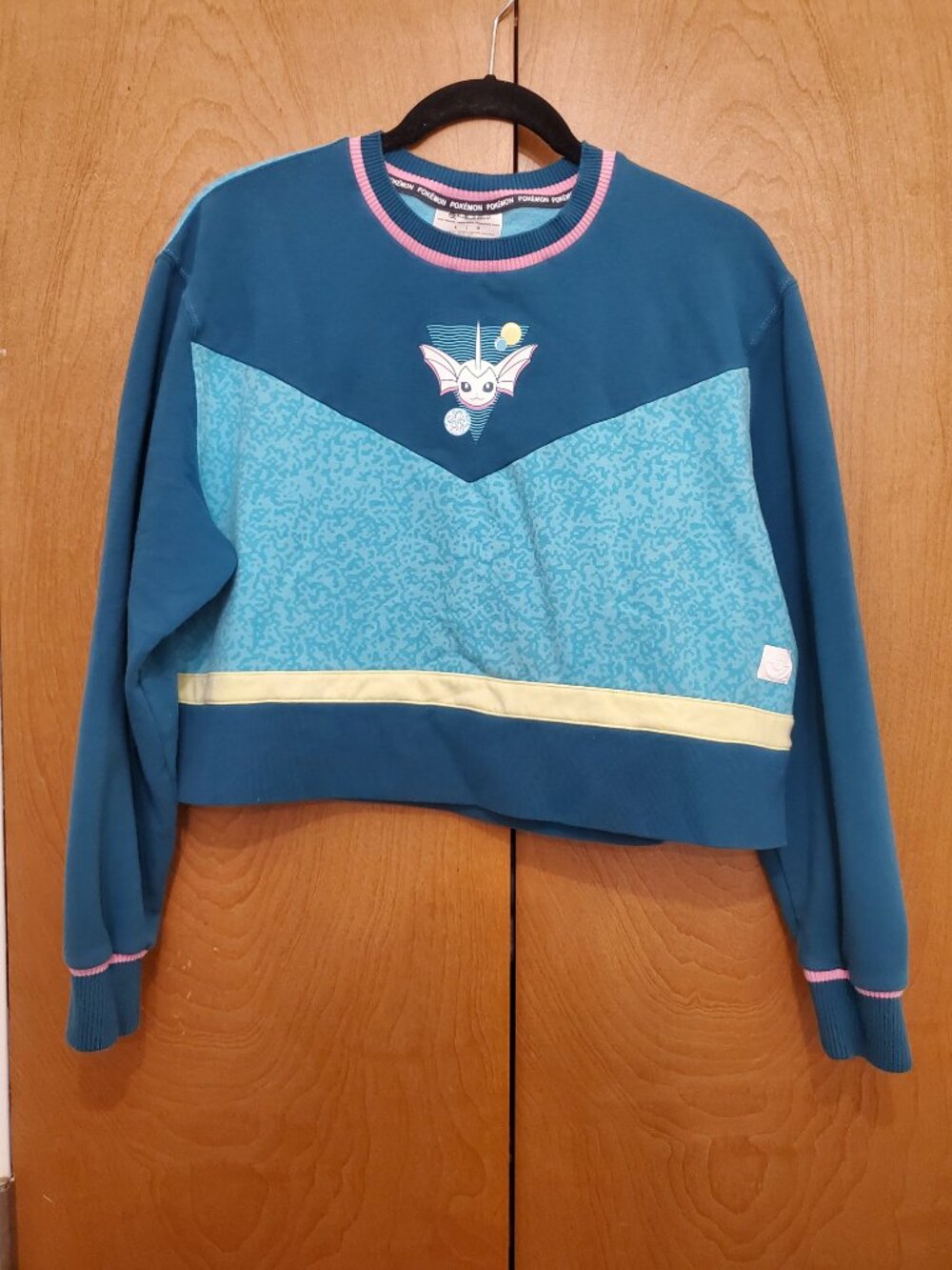 Eeevee Evolutions Vaporeon Sweatpants and Crop Sweatshirt Sweatsuit Set - Picture 8 of 11